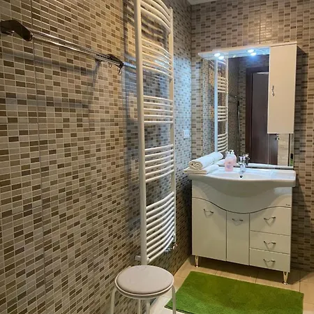 Monzi Apartmanhaz Lägenhet Hévíz