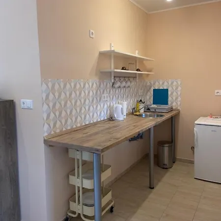 Lägenhet Monzi Apartmanhaz