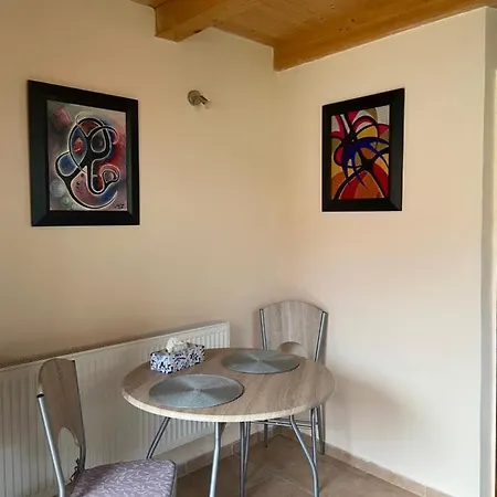Monzi Apartmanhaz Hévíz